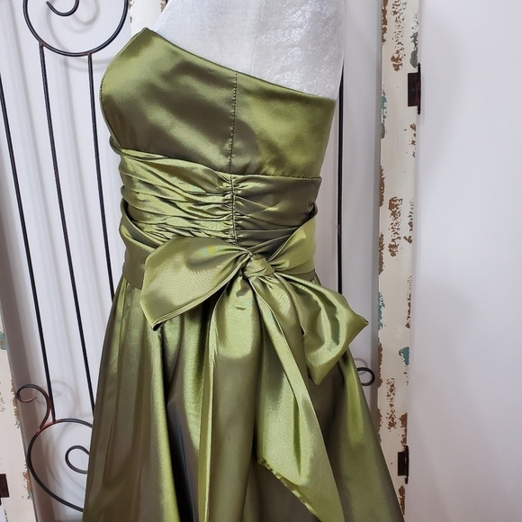 David's bridal satin formal strapless dress size 8 - Picture 7 of 7